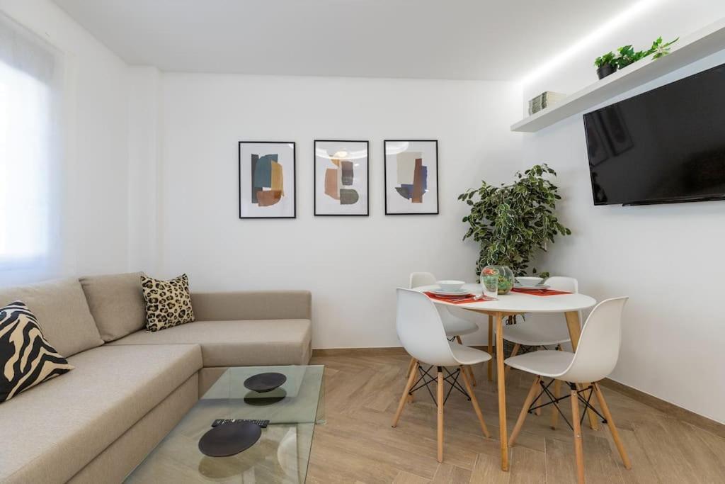 Apartamento Embajadores Apartment *
